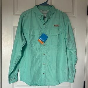 Columbia Men’s Mint Green Lightweight Shirt